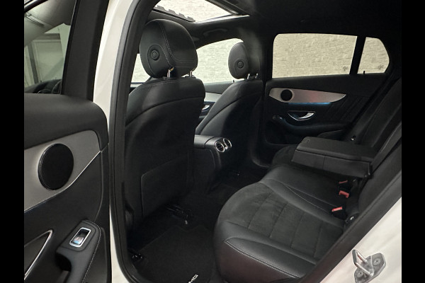 Mercedes-Benz GLC Coupé 250 4MATIC AMG-Line | Panorama | Trekhaak | 21 Inch | Night-Pakket | Carplay | Achteruitrij-Camera | Sound-Upgrade | Stoelverwarming | Full-LED | Navigatie |