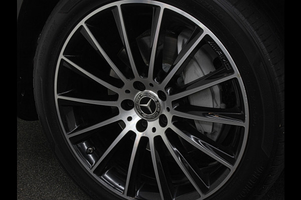 Mercedes-Benz GLC Coupé 250 4MATIC AMG-Line | Panorama | Trekhaak | 21 Inch | Night-Pakket | Carplay | Achteruitrij-Camera | Sound-Upgrade | Stoelverwarming | Full-LED | Navigatie |