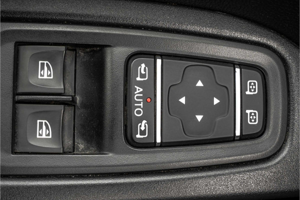 Renault Trafic 2.0 dCi 150 L2H1 | Automaat | 5-Zits | 150 PK | Camera | Cruise | Navi | Airco