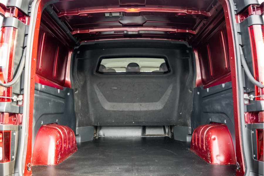Renault Trafic 2.0 dCi 150 L2H1 | Automaat | 5-Zits | 150 PK | Camera | Cruise | Navi | Airco