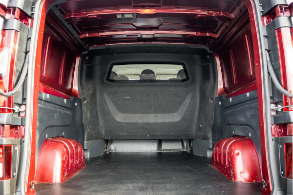 Renault Trafic 2.0 dCi 150 L2H1 | Automaat | 5-Zits | 150 PK | Camera | Cruise | Navi | Airco