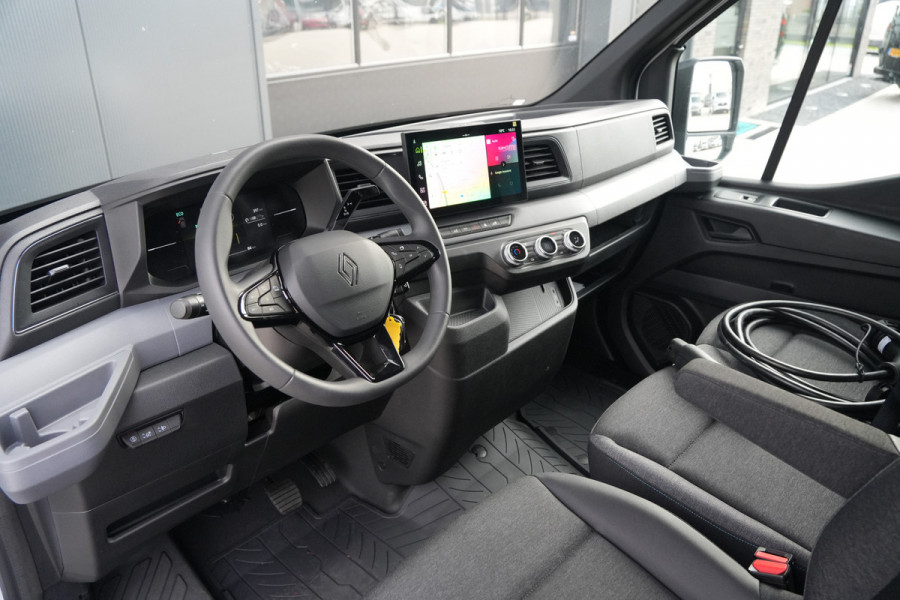 Renault Master E-Tech T35 L2H2 Advance Long Range 87 kWh 143pk - Navi - Camera - Betimmering - Laadmogelijkheid 22kW AC 150kW DC - Rijklaar