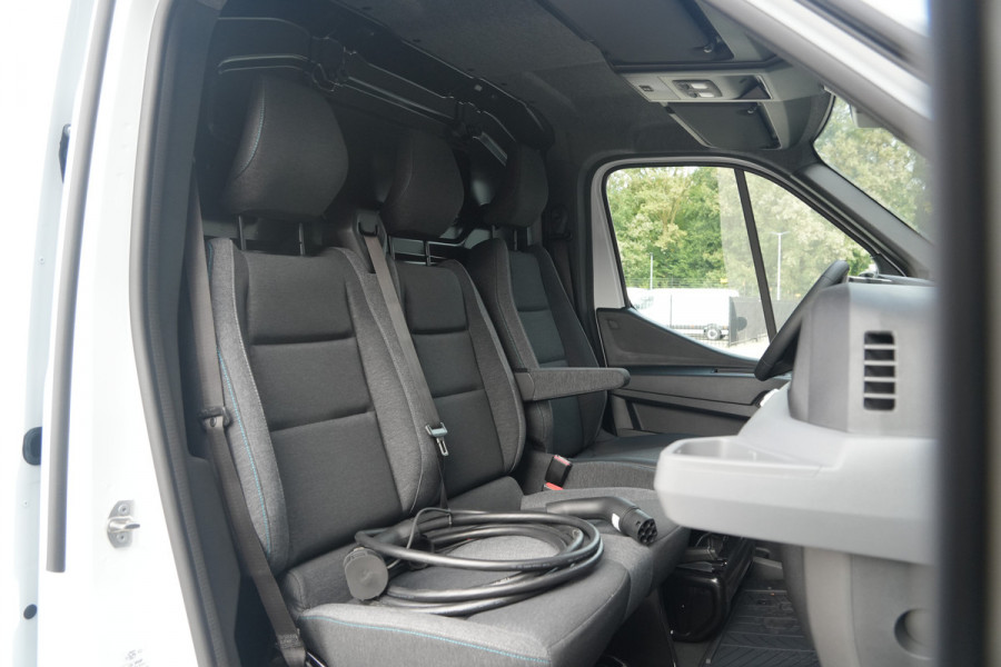 Renault Master E-Tech T35 L2H2 Advance Long Range 87 kWh 143pk - Navi - Camera - Betimmering - Laadmogelijkheid 22kW AC 150kW DC - Rijklaar