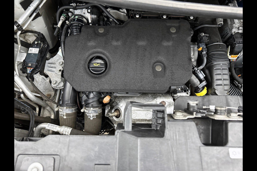 Opel Vivaro Combi 1.5 CDTI L3H1 9persoons PERSONENBUS Prijs is incl. BTW/BPM Navigatie Apple Carplay/ Android Auto Airco Cruise control Radio Parkeersensoren