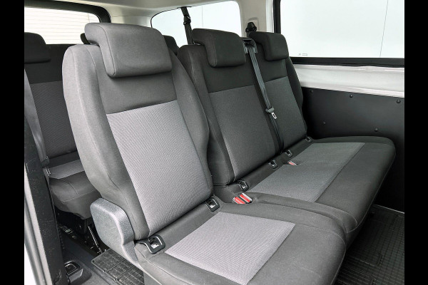 Opel Vivaro Combi 1.5 CDTI L3H1 9persoons PERSONENBUS Prijs is incl. BTW/BPM Navigatie Apple Carplay/ Android Auto Airco Cruise control Radio Parkeersensoren
