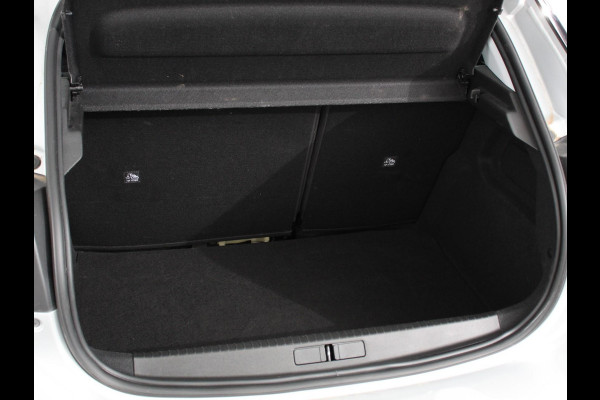 Opel Corsa 1.2 Edition Navigatie Apple Carplay/Android Auto Airco Camera Parkeer sensoren Cruise Control Lichtmetalen Velgen