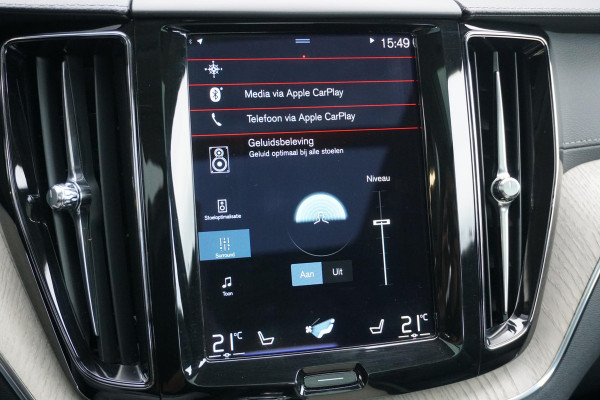 Volvo XC60 2.0 B5 Inscription + PANORAMA / 360 CAMERA / LEDER / TREKHAAK /