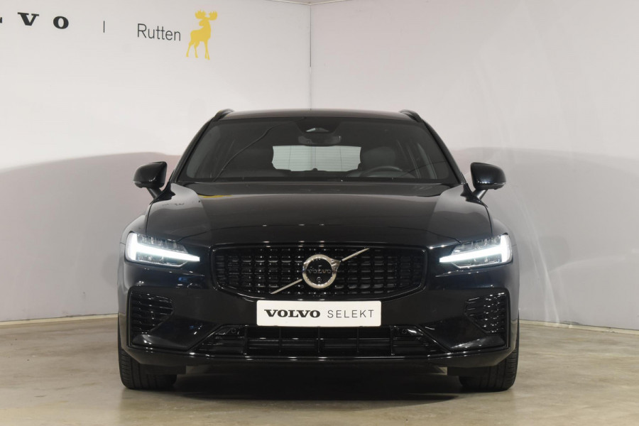 Volvo V60 T6 350PK Plug-in hybrid AWD Plus Dark / Adaptive Cruise Control / 360 Camera / Harman Kardon / Stoel- en stuurverwarming / Stoelverwarming achter / Trekhaak elektrisch wegklapbaar / Elektrische stoelen met geheugen