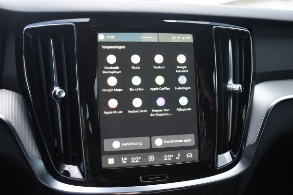 Volvo V60 T6 350PK Plug-in hybrid AWD Plus Dark / Adaptive Cruise Control / 360 Camera / Harman Kardon / Stoel- en stuurverwarming / Stoelverwarming achter / Trekhaak elektrisch wegklapbaar / Elektrische stoelen met geheugen