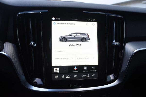Volvo V60 T6 350PK Plug-in hybrid AWD Plus Dark / Adaptive Cruise Control / 360 Camera / Harman Kardon / Stoel- en stuurverwarming / Stoelverwarming achter / Trekhaak elektrisch wegklapbaar / Elektrische stoelen met geheugen