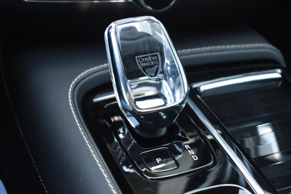 Volvo V60 T6 350PK Plug-in hybrid AWD Plus Dark / Adaptive Cruise Control / 360 Camera / Harman Kardon / Stoel- en stuurverwarming / Stoelverwarming achter / Trekhaak elektrisch wegklapbaar / Elektrische stoelen met geheugen