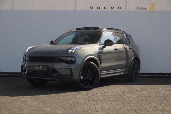 Lynk & Co 01 276PK Automaat More Trekhaak / Adaptive cruise control / Leren bekleding / Elektrisch verstelbare stoelen / Schuif- kanteldak / Stoel- en stuurverwarming / Parkeersensoren V+A / 360 Graden Camera / Elektrische achterklep / 20" lichtmetalen velgen