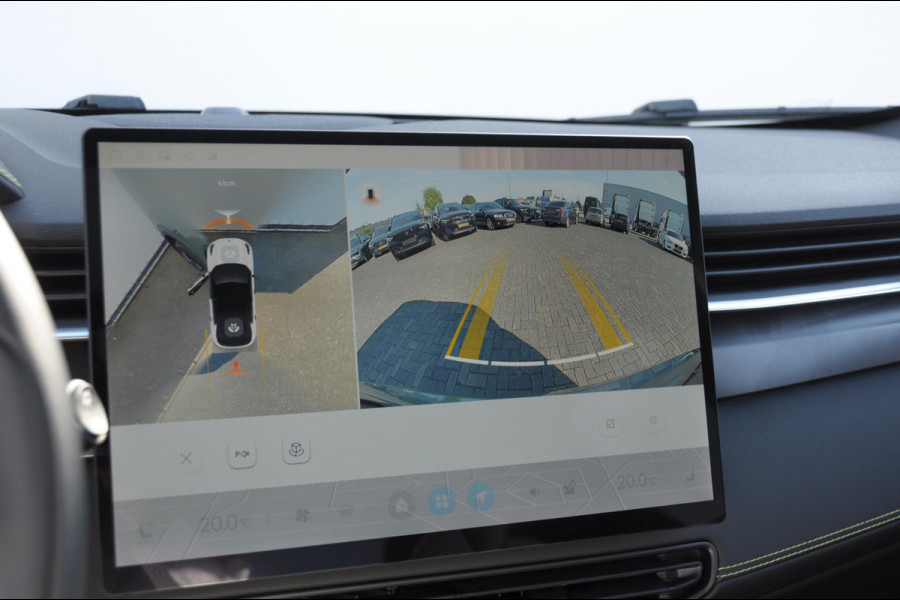 Lynk & Co 01 276PK Automaat More Trekhaak / Adaptive cruise control / Leren bekleding / Elektrisch verstelbare stoelen / Schuif- kanteldak / Stoel- en stuurverwarming / Parkeersensoren V+A / 360 Graden Camera / Elektrische achterklep / 20" lichtmetalen velgen