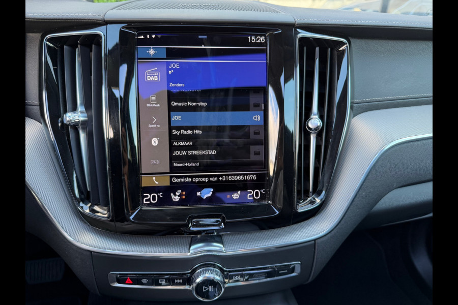 Volvo XC60 2.0 Recharge T6 AWD Inscription | Pano | Surround View | Trekhaak | Dealer Ond.
