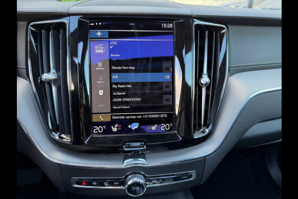 Volvo XC60 2.0 Recharge T6 AWD Inscription | Pano | Surround View | Trekhaak | Dealer Ond.