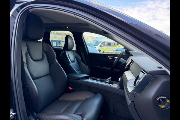 Volvo XC60 2.0 Recharge T6 AWD Inscription | Pano | Surround View | Trekhaak | Dealer Ond.