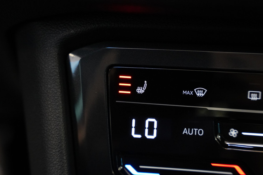 Volkswagen Tiguan 1.4 TSI eHybrid R-Line Business Panoramadak Leder ACC PDC Memory Stoelen 24 Maanden garantie* (Vraag naar de voorwaarden)