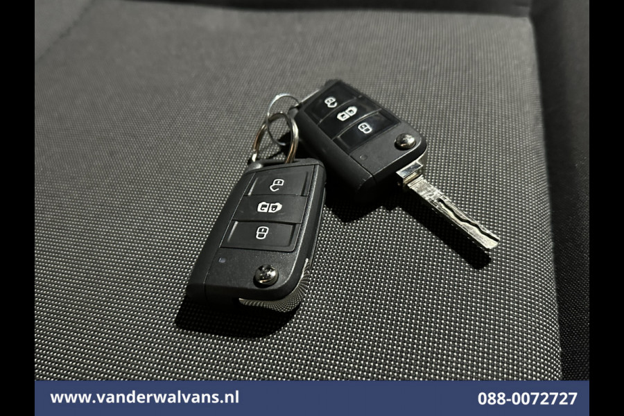 Volkswagen Crafter 2.0 TDI 177pk L3H3 L2H2 Euro6 Airco | Camera | Apple Carplay | Stoelverwarming Android Auto, Bijrijdersbank