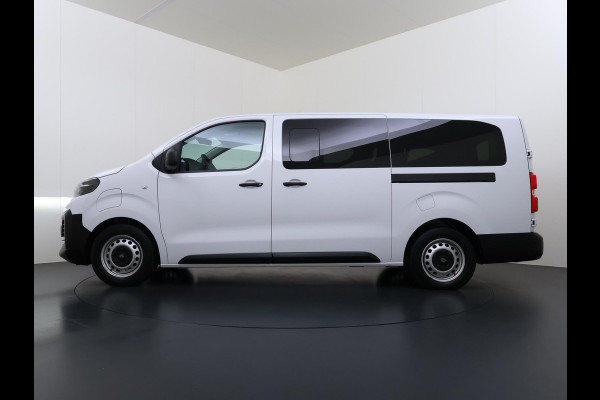 Peugeot e-Expert Long 75 kWh L3 VAN:42.900,- VOOR:39.877,- UW HERFSTVOORDEEL:3.023,- 9pl | SOH 95% | CAMERA | NAVIGATIE | BTW VERREKENBAAR | LED | CLIMA | FABRIEKSGARANTIE TOT 11-2027 | ALL-IN PRIJS