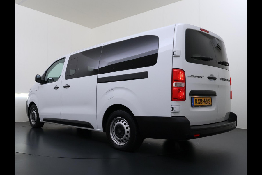 Peugeot e-Expert Long 75 kWh L3 VAN:42.900,- VOOR:39.877,- UW HERFSTVOORDEEL:3.023,- 9pl | SOH 95% | CAMERA | NAVIGATIE | BTW VERREKENBAAR | LED | CLIMA | FABRIEKSGARANTIE TOT 11-2027 | ALL-IN PRIJS