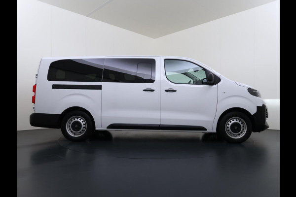 Peugeot e-Expert Long 75 kWh L3 VAN:42.900,- VOOR:39.877,- UW HERFSTVOORDEEL:3.023,- 9pl | SOH 95% | CAMERA | NAVIGATIE | BTW VERREKENBAAR | LED | CLIMA | FABRIEKSGARANTIE TOT 11-2027 | ALL-IN PRIJS
