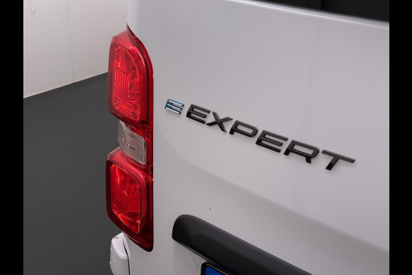 Peugeot e-Expert Long 75 kWh L3 VAN:42.900,- VOOR:39.877,- UW HERFSTVOORDEEL:3.023,- 9pl | SOH 95% | CAMERA | NAVIGATIE | BTW VERREKENBAAR | LED | CLIMA | FABRIEKSGARANTIE TOT 11-2027 | ALL-IN PRIJS