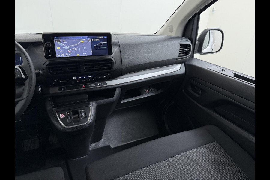 Peugeot e-Expert Long 75 kWh L3 VAN:42.900,- VOOR:39.877,- UW HERFSTVOORDEEL:3.023,- 9pl | SOH 95% | CAMERA | NAVIGATIE | BTW VERREKENBAAR | LED | CLIMA | FABRIEKSGARANTIE TOT 11-2027 | ALL-IN PRIJS
