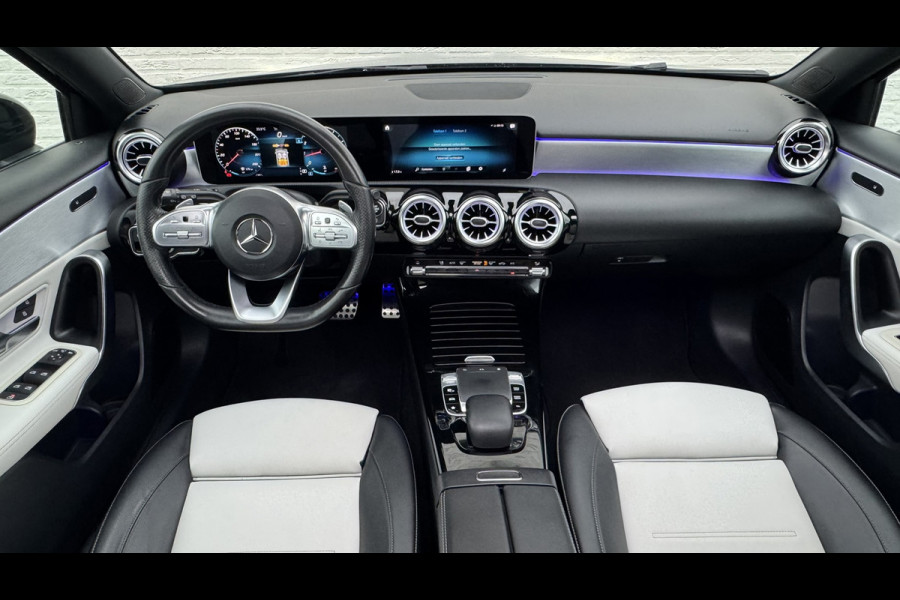 Mercedes-Benz A-Klasse 200 Business Solution AMG Line Pano Cilma Navi Carplay Stoelverw. OEM-sfeerverlichting Digitaaldash