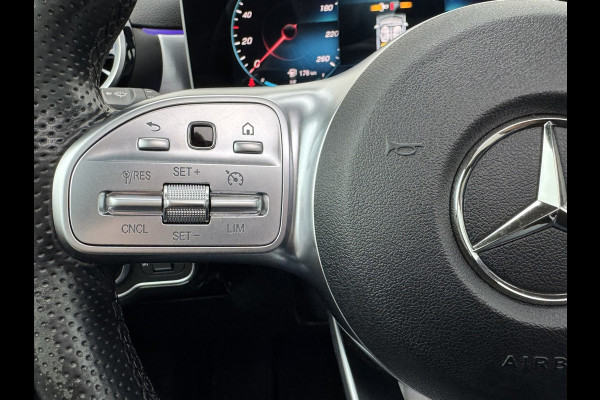 Mercedes-Benz A-Klasse 200 Business Solution AMG Line Pano Cilma Navi Carplay Stoelverw. OEM-sfeerverlichting Digitaaldash