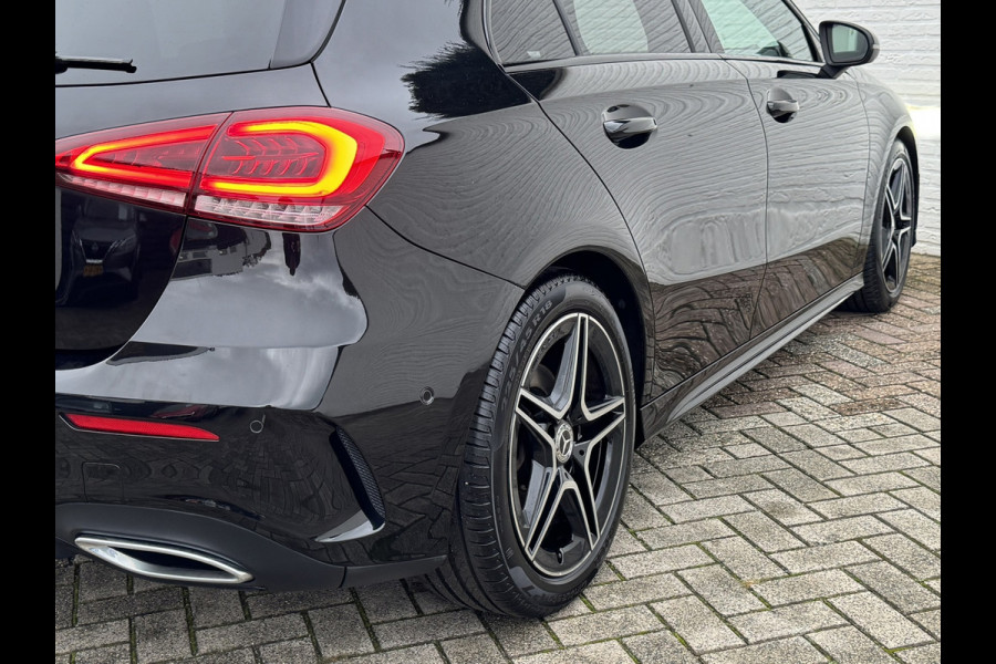 Mercedes-Benz A-Klasse 200 Business Solution AMG Line Pano Cilma Navi Carplay Stoelverw. OEM-sfeerverlichting Digitaaldash