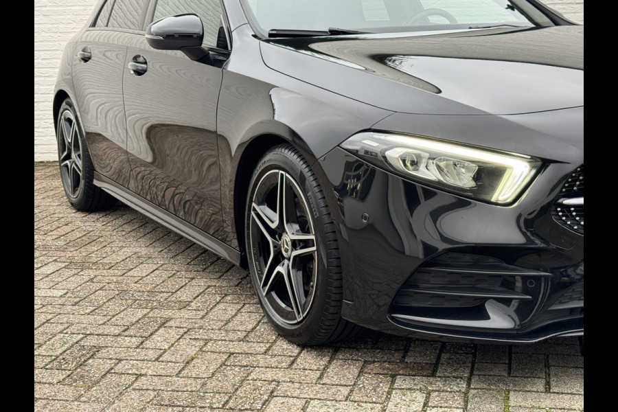 Mercedes-Benz A-Klasse 200 Business Solution AMG Line Pano Cilma Navi Carplay Stoelverw. OEM-sfeerverlichting Digitaaldash