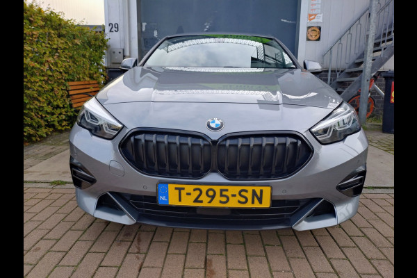 BMW 2 Serie Gran Coupé 218i Dealer onderhouden!