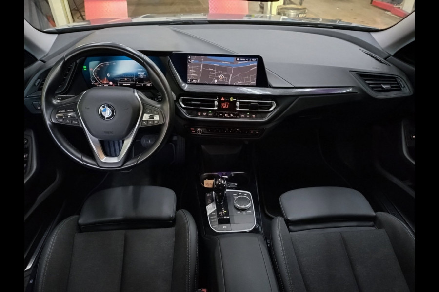 BMW 2 Serie Gran Coupé 218i Dealer onderhouden!