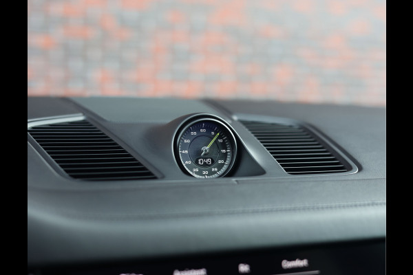 Porsche Cayenne Coupé 3.0 E-Hybrid | Pano - Sport Chrono - BOSE
