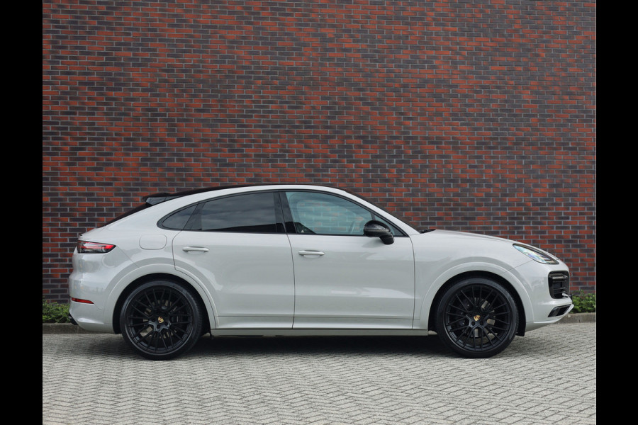 Porsche Cayenne Coupé 3.0 E-Hybrid | Pano - Sport Chrono - BOSE