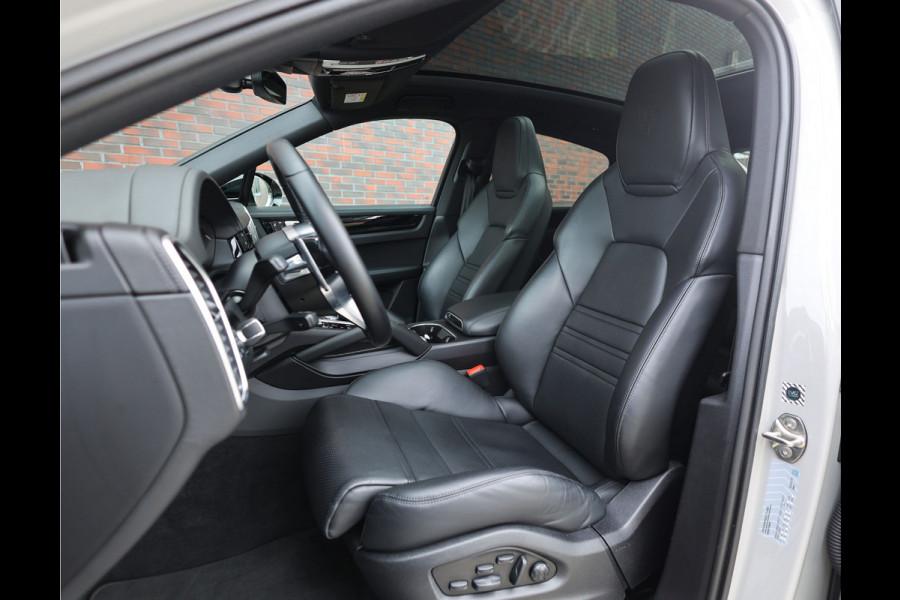 Porsche Cayenne Coupé 3.0 E-Hybrid | Pano - Sport Chrono - BOSE
