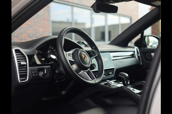 Porsche Cayenne Coupé 3.0 E-Hybrid | Pano - Sport Chrono - BOSE