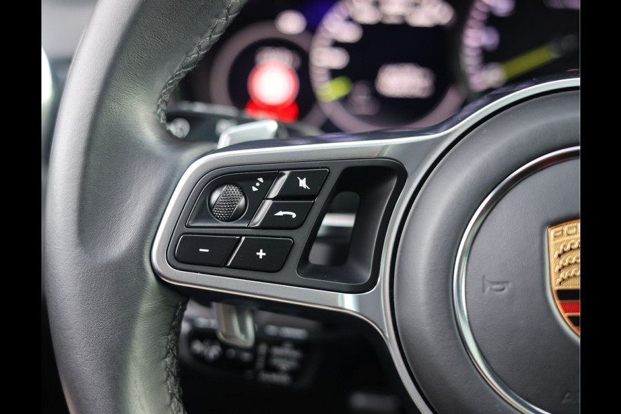 Porsche Cayenne Coupé 3.0 E-Hybrid | Pano - Sport Chrono - BOSE