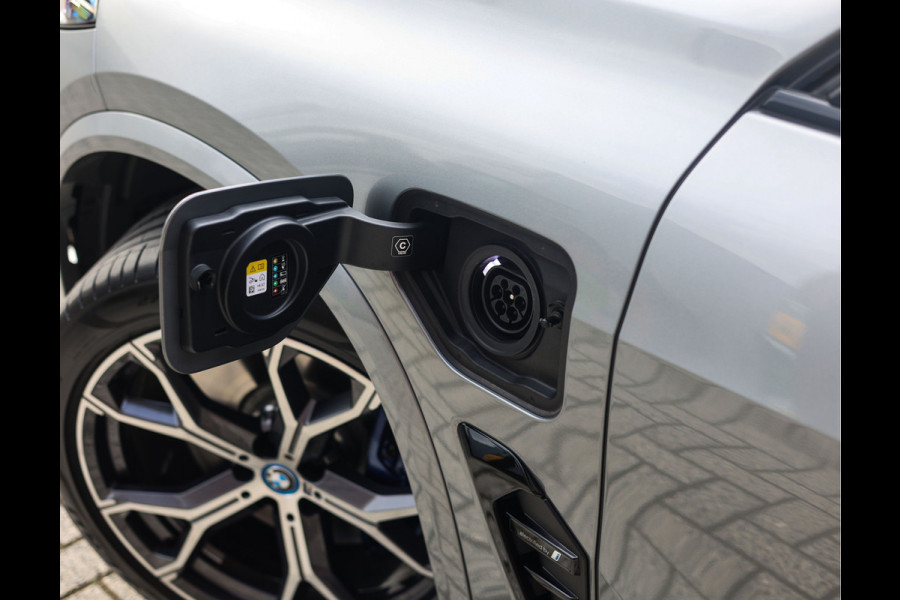 BMW X5 50e xDrive | Pano - Trekhaak - HUD