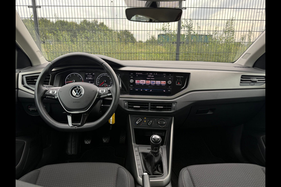 Volkswagen Polo 1.0 TSI Comfortline | Carplay | PDC | Trekhaak| NAVI | Bluetooth |