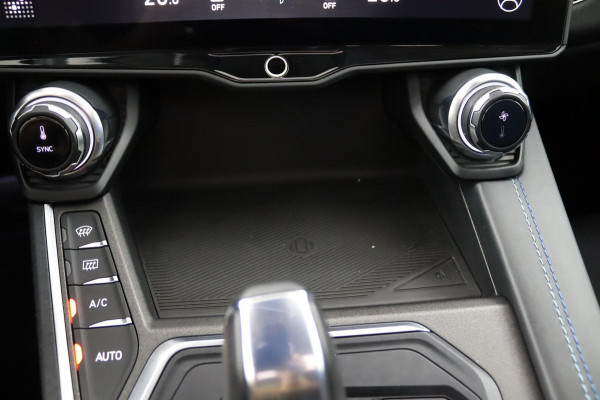 Lynk & Co 01 1.5*PLUG-IN*NAVI*PANO*CAM*ACC*CARPLAY*ECC*LED*
