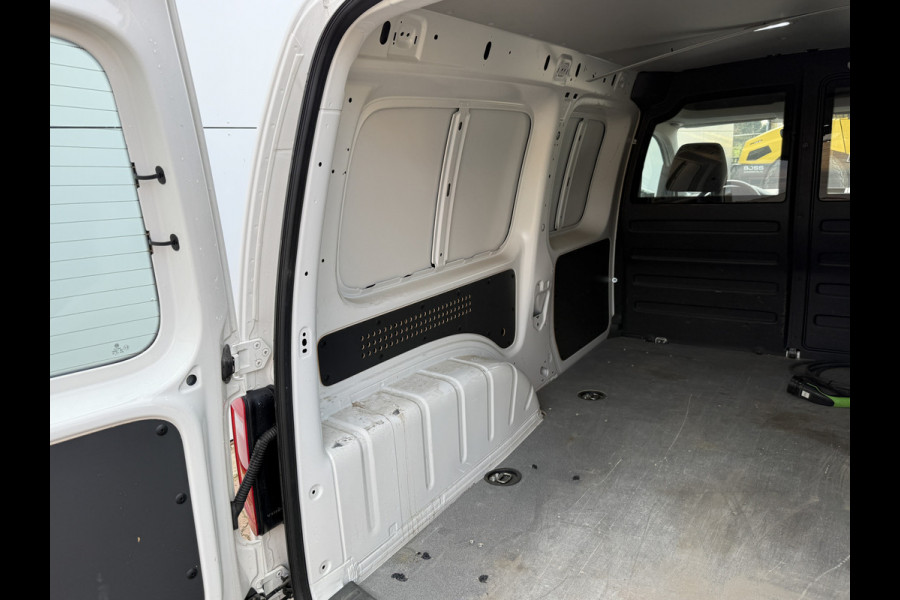 Volkswagen E-Caddy 37kWh 113PK L2 Elektrisch Caddy ABT Maxi 37,3kWh 159km WLTP LED Snelladen Trekhaak Airco Carplay Parkeersensoren Achter