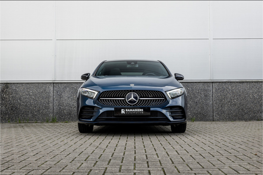 Mercedes-Benz A-Klasse 250 e AMG Line Pano / Sfeerverlichting / Carplay / Night Pakket / 18inch /