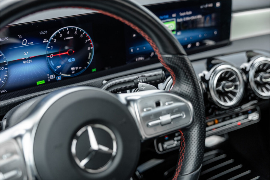 Mercedes-Benz A-Klasse 250 e AMG Line Pano / Sfeerverlichting / Carplay / Night Pakket / 18inch /