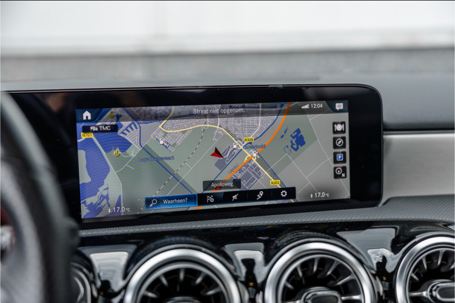 Mercedes-Benz A-Klasse 250 e AMG Line Pano / Sfeerverlichting / Carplay / Night Pakket / 18inch /