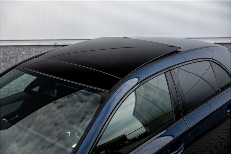 Mercedes-Benz A-Klasse 250 e AMG Line Pano / Sfeerverlichting / Carplay / Night Pakket / 18inch /