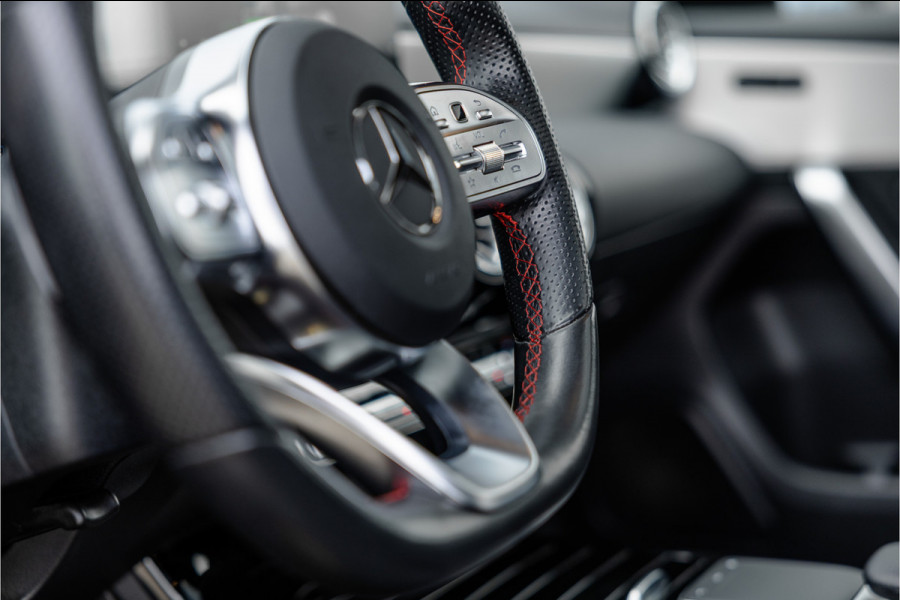 Mercedes-Benz A-Klasse 250 e AMG Line Pano / Sfeerverlichting / Carplay / Night Pakket / 18inch /
