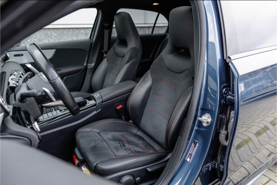Mercedes-Benz A-Klasse 250 e AMG Line Pano / Sfeerverlichting / Carplay / Night Pakket / 18inch /