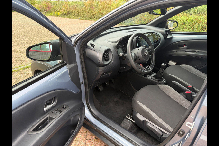 Toyota Aygo X 1.0 VVT-i MT Play