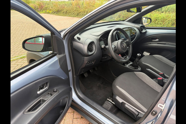 Toyota Aygo X 1.0 VVT-i MT Play